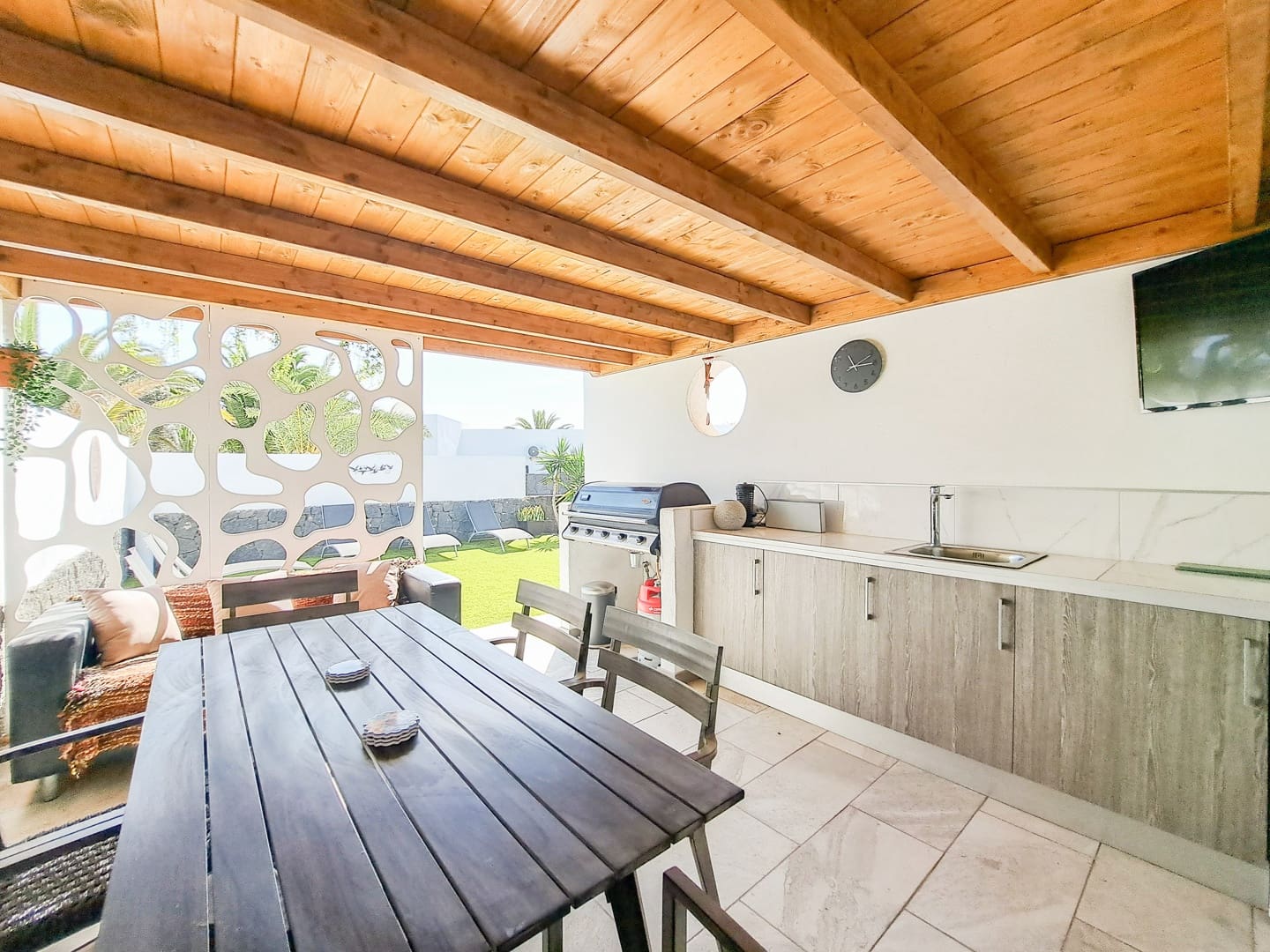 3 soverom Villa til salgs i Playa Blanca med svømmebasseng garasje - € 560 000 (Ref: 9626191)