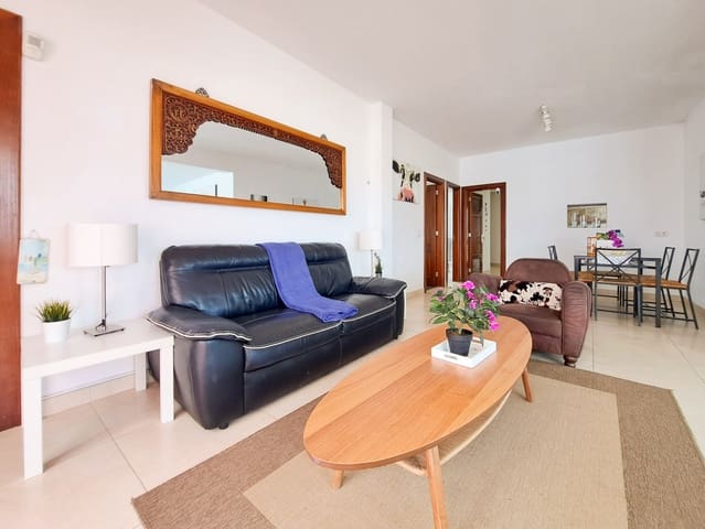 3 sovrum Villa till salu i Playa Blanca, Yaiza med pool garage - 495 000 € (Ref: 9678143)