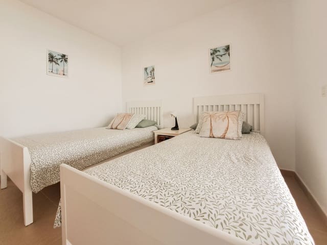 3 sovrum Villa till salu i Playa Blanca, Yaiza med pool garage - 475 000 € (Ref: 9685531)