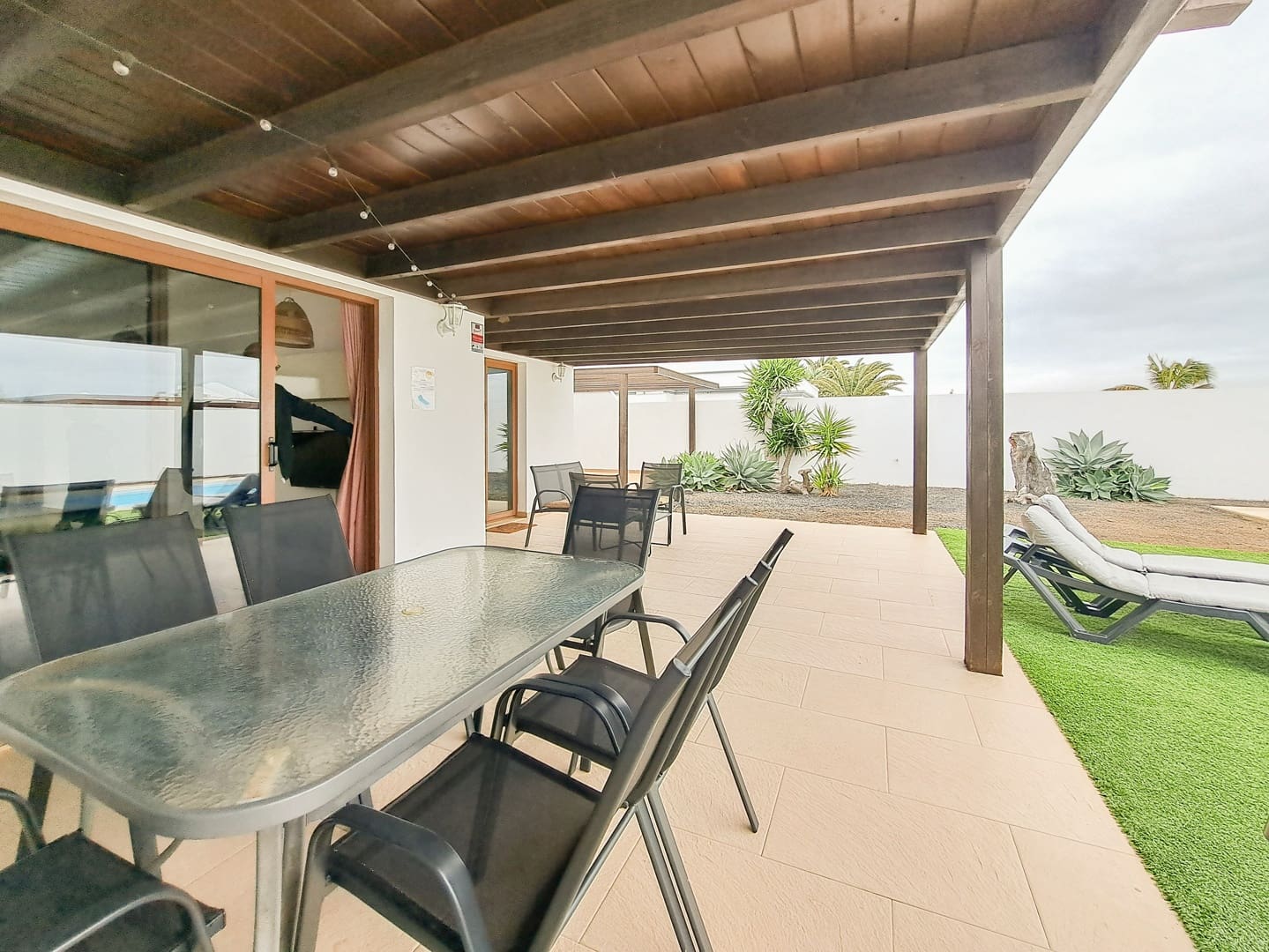 3 sovrum Villa till salu i Playa Blanca med pool garage - 475 000 € (Ref: 9685531)