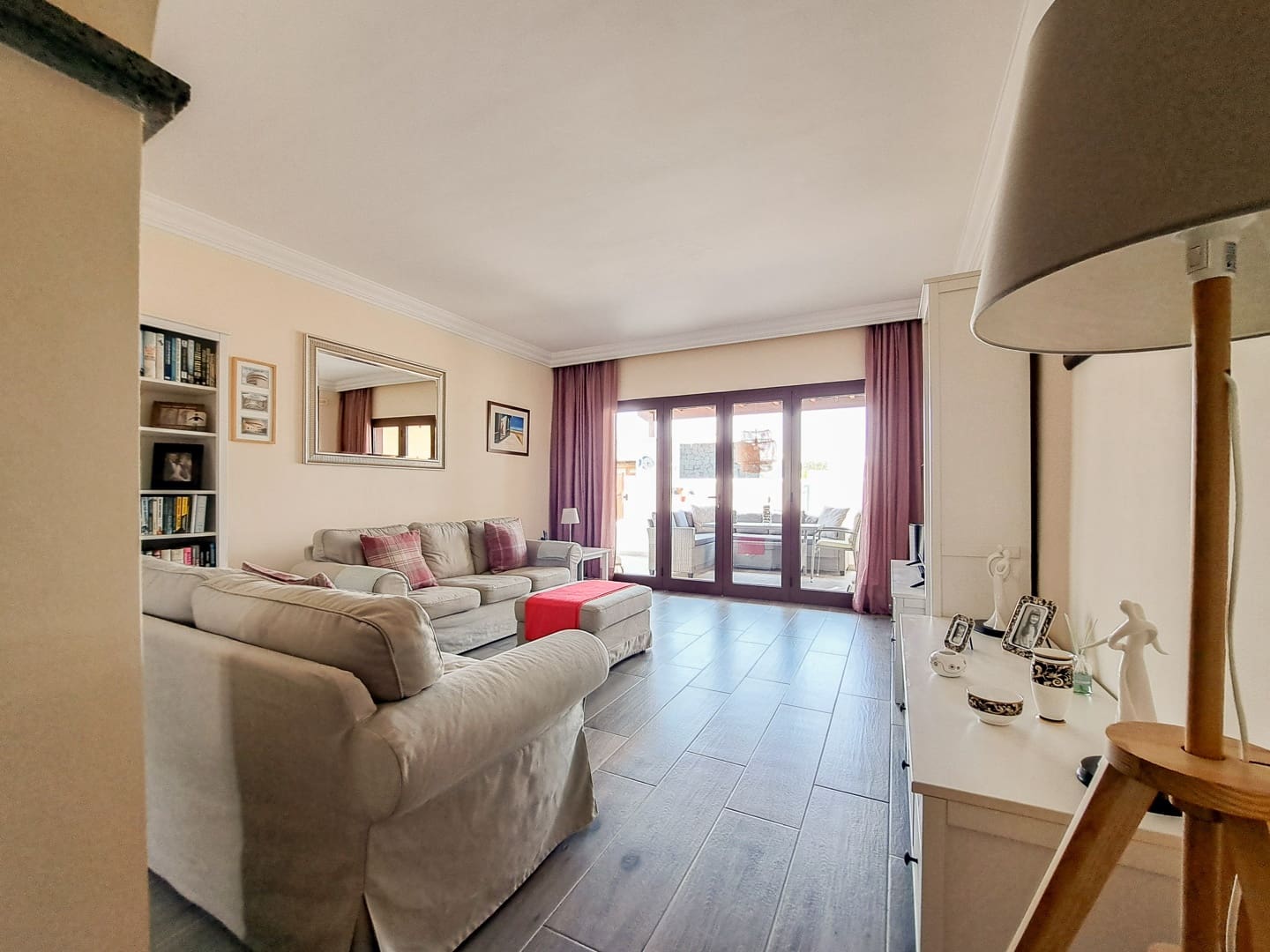 2 bedroom Villa for sale in Playa Blanca with pool garage - € 495,000 (Ref: 9749357)