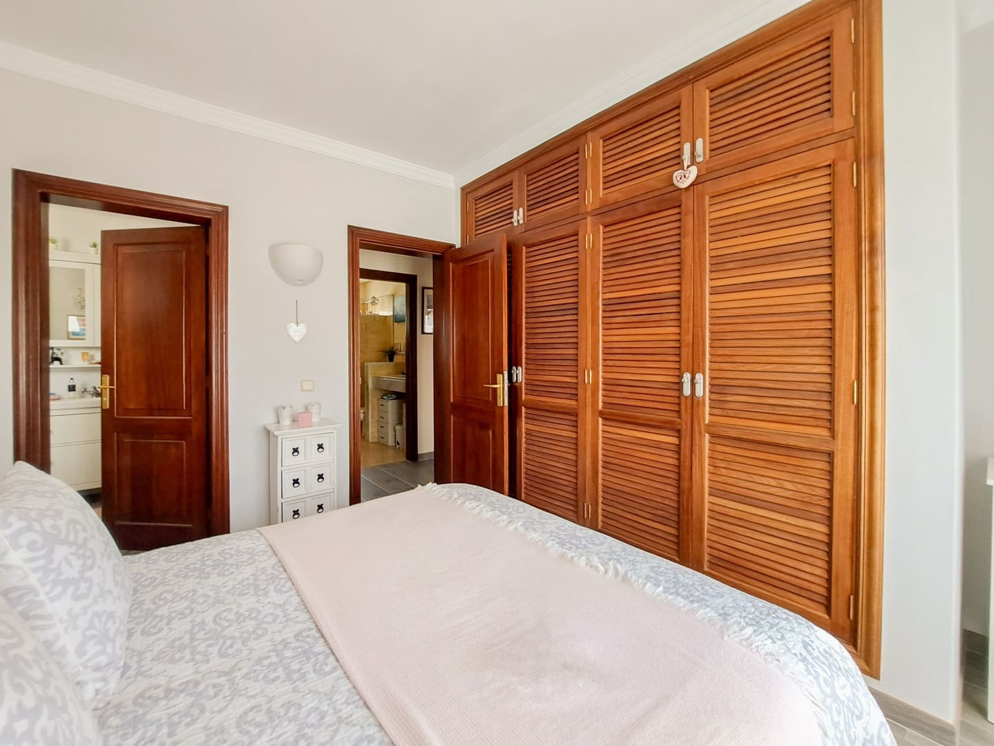 2 bedroom Villa for sale in Playa Blanca with pool garage - € 495,000 (Ref: 9749357)