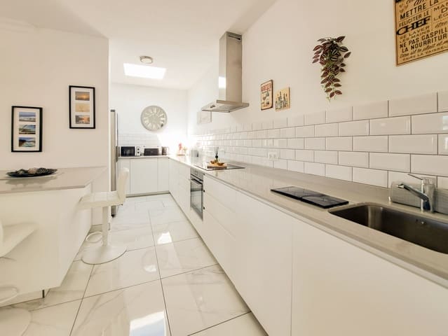 3 Zimmer Villa zu verkaufen in Playa Blanca, Yaiza mit Pool Garage - 795.000 € (Ref: 9759523)