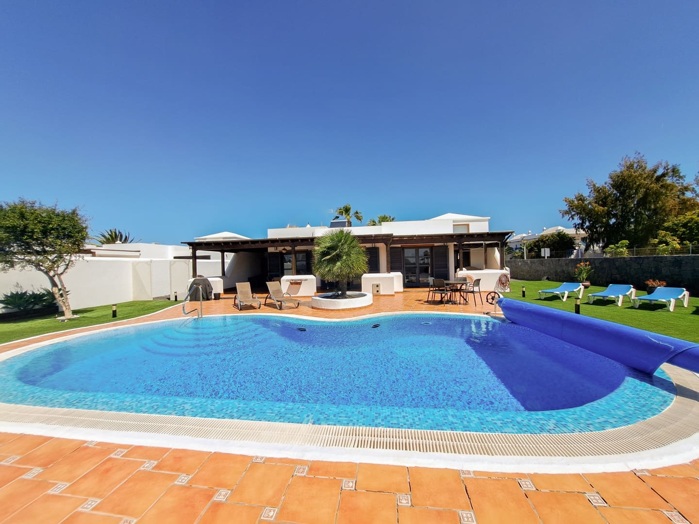 3 soveværelse Villa til salg i Playa Blanca med swimmingpool garage - € 795.000 (Ref: 9759523)