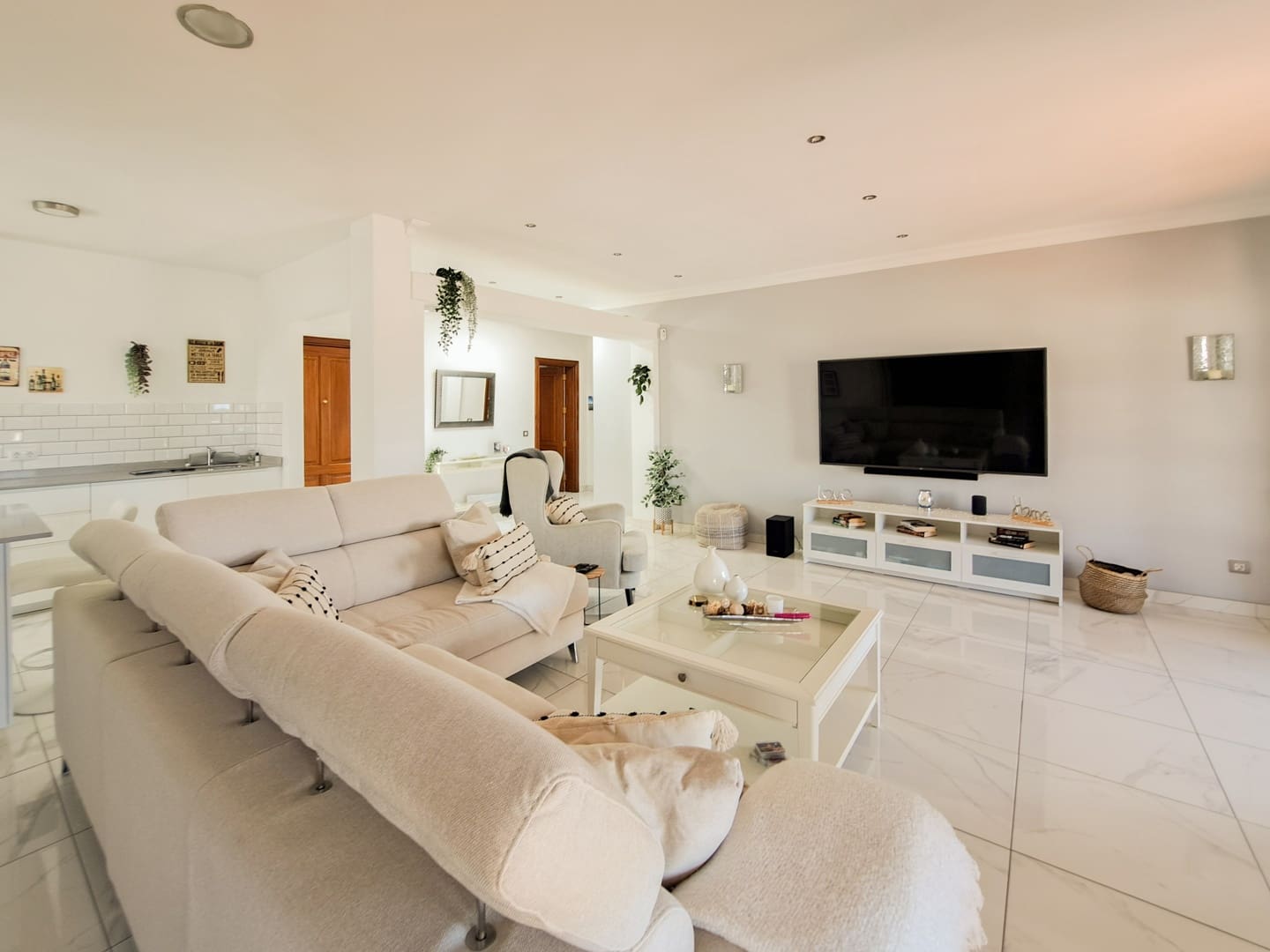 3 soveværelse Villa til salg i Playa Blanca med swimmingpool garage - € 795.000 (Ref: 9759523)