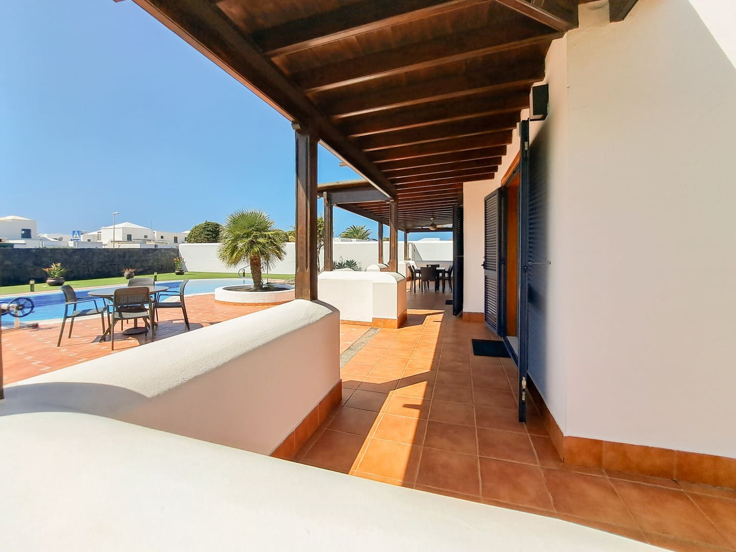 3 soveværelse Villa til salg i Playa Blanca med swimmingpool garage - € 795.000 (Ref: 9759523)