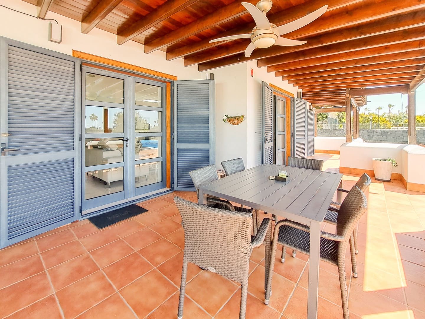 3 soveværelse Villa til salg i Playa Blanca med swimmingpool garage - € 795.000 (Ref: 9759523)