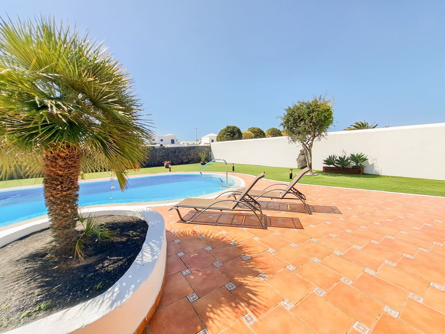 3 soveværelse Villa til salg i Playa Blanca med swimmingpool garage - € 795.000 (Ref: 9759523)