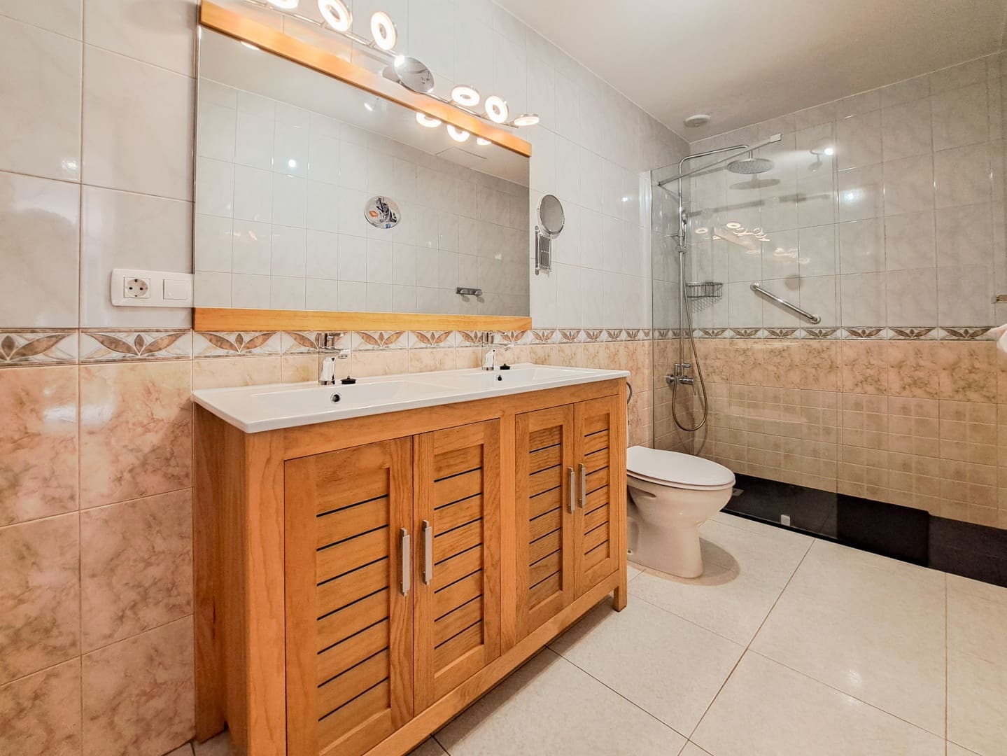 2 bedroom Apartment for sale in Playa Blanca - € 270,000 (Ref: 9832833)