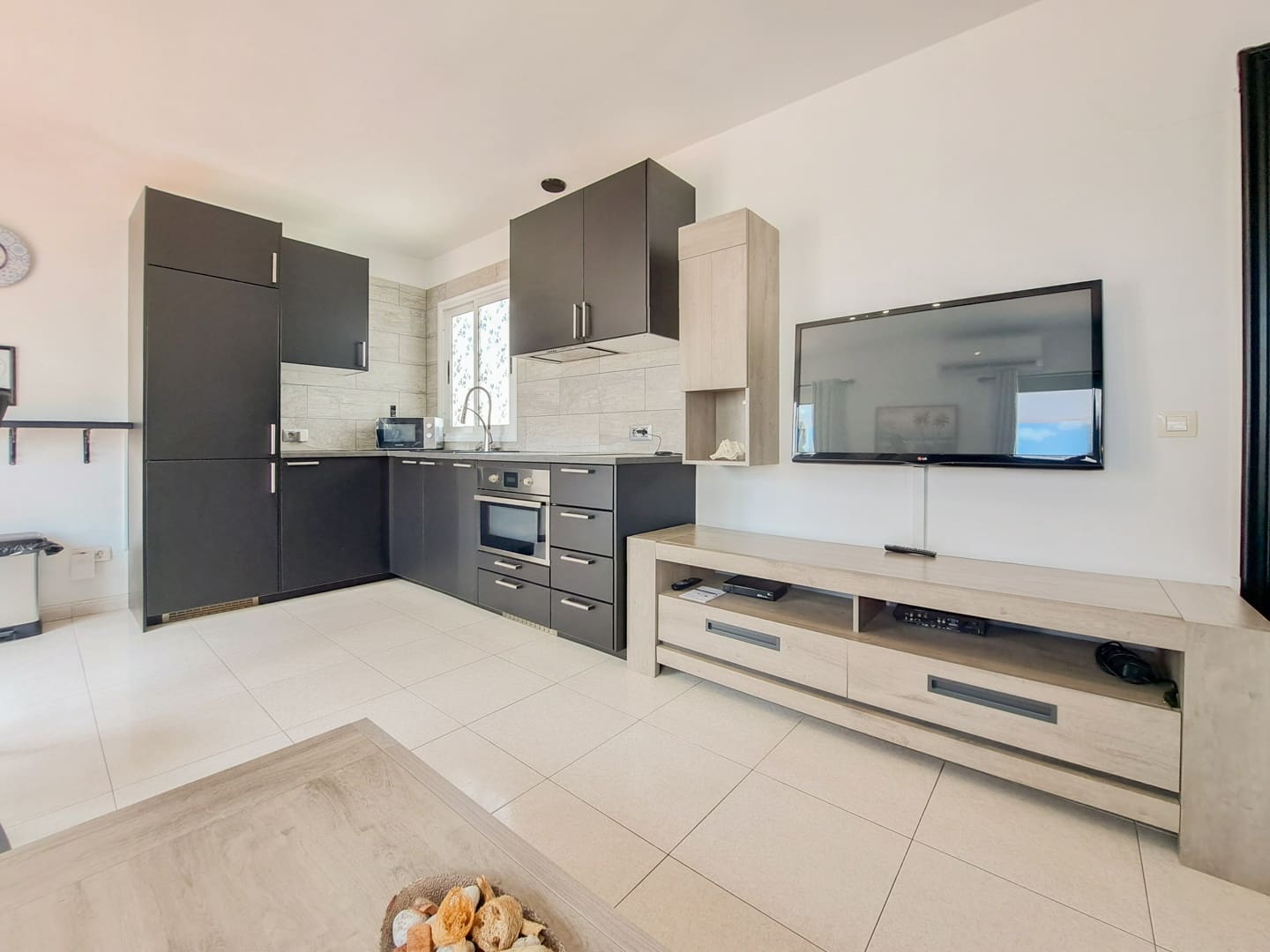 2 bedroom Apartment for sale in Playa Blanca - € 270,000 (Ref: 9832833)