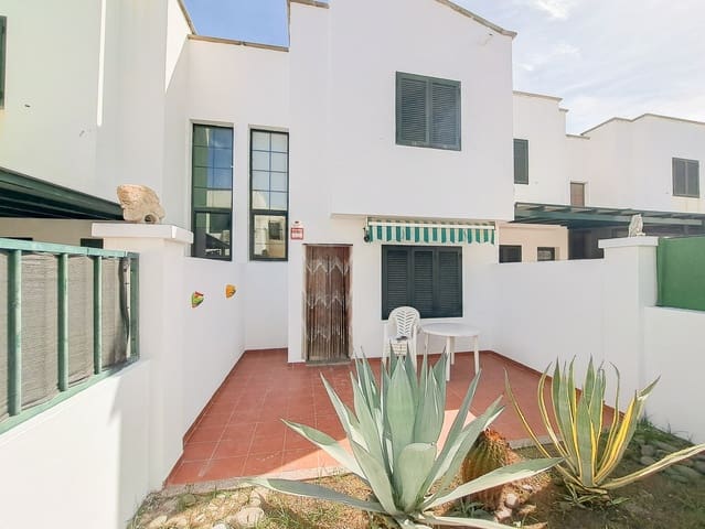 2 camera da letto Villa in vendita in Playa Blanca, Yaiza con garage - 240.000 € (Rif: 9834192)