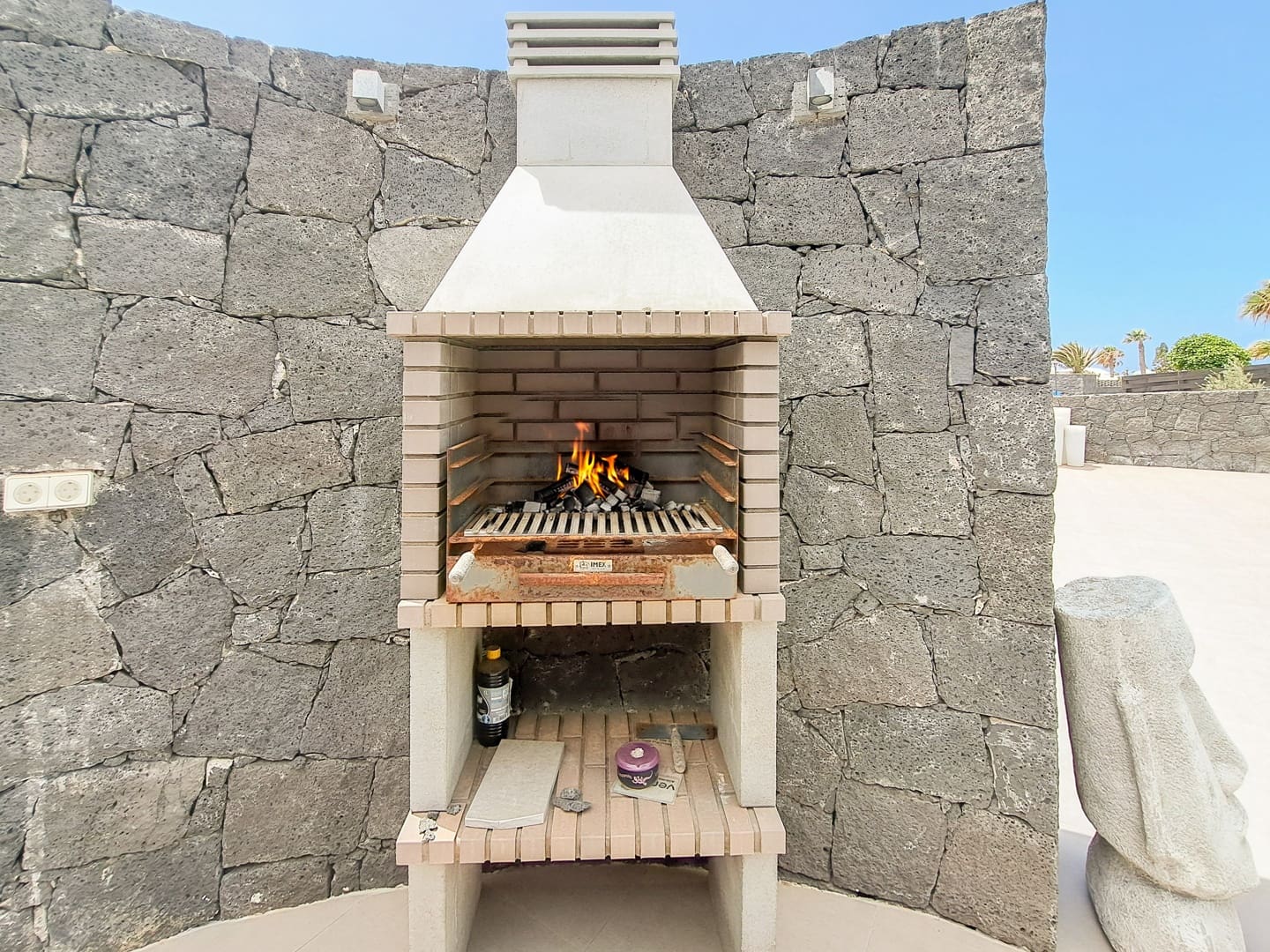 2 bedroom Villa for sale in Playa Blanca with pool garage - € 560,000 (Ref: 9885185)
