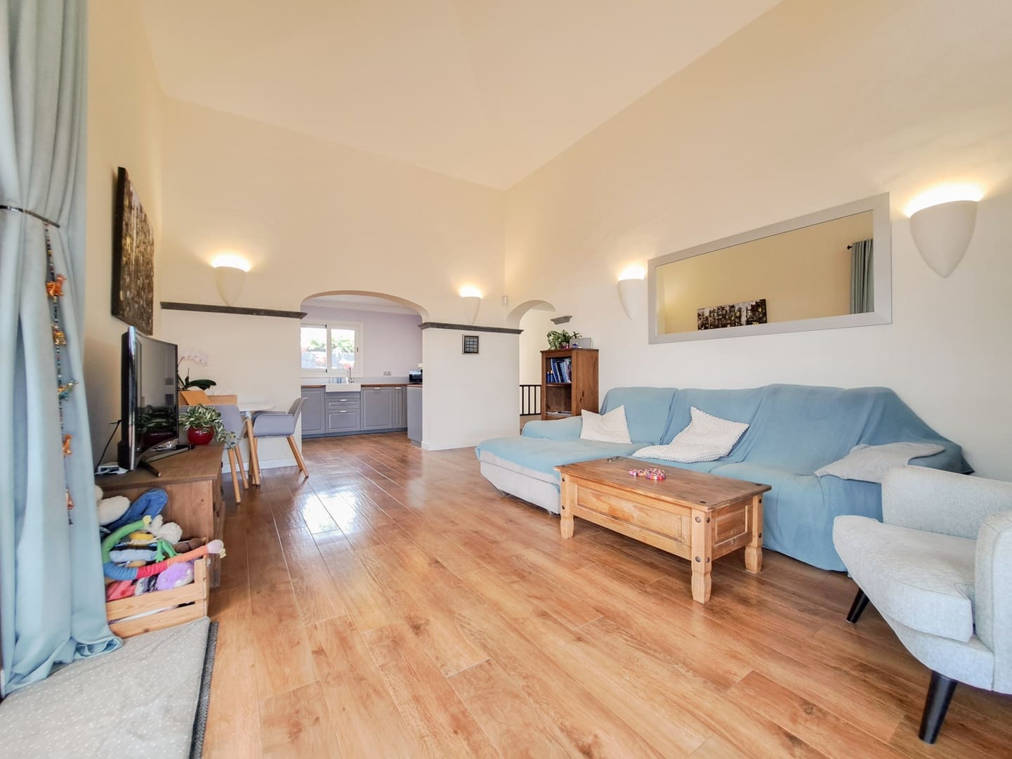 3 sypialnia Willa na sprzedaż w Playa Blanca z basenem garażem - 625 000 € (Ref: 9946264)