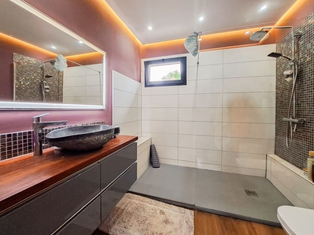 3 chambre Villa/Maison à vendre à Playa Blanca, Yaiza avec piscine garage - 625 000 € (Ref: 9946264)