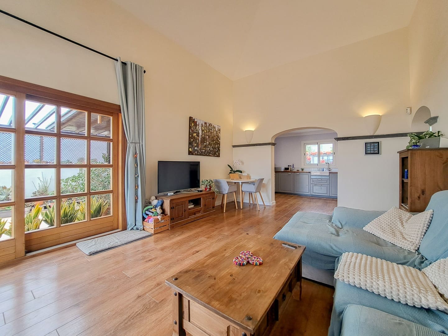 3 sypialnia Willa na sprzedaż w Playa Blanca z basenem garażem - 625 000 € (Ref: 9946264)