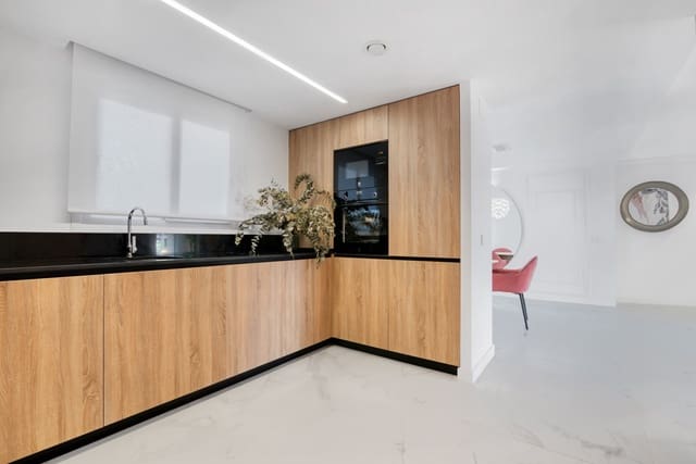 2 sypialnia Apartament na sprzedaż w Punta Prima, Torrevieja z basenem garażem - 449 000 € (Ref: 8575144)