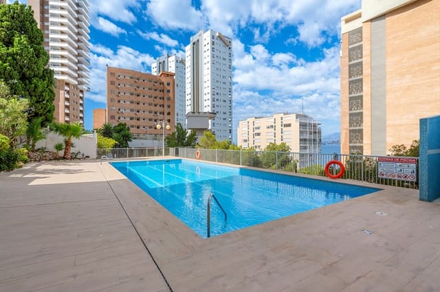 6 bedroom Penthouse for sale in Playa Levante, Benidorm with pool - € 899,000 (Ref: 9041239)