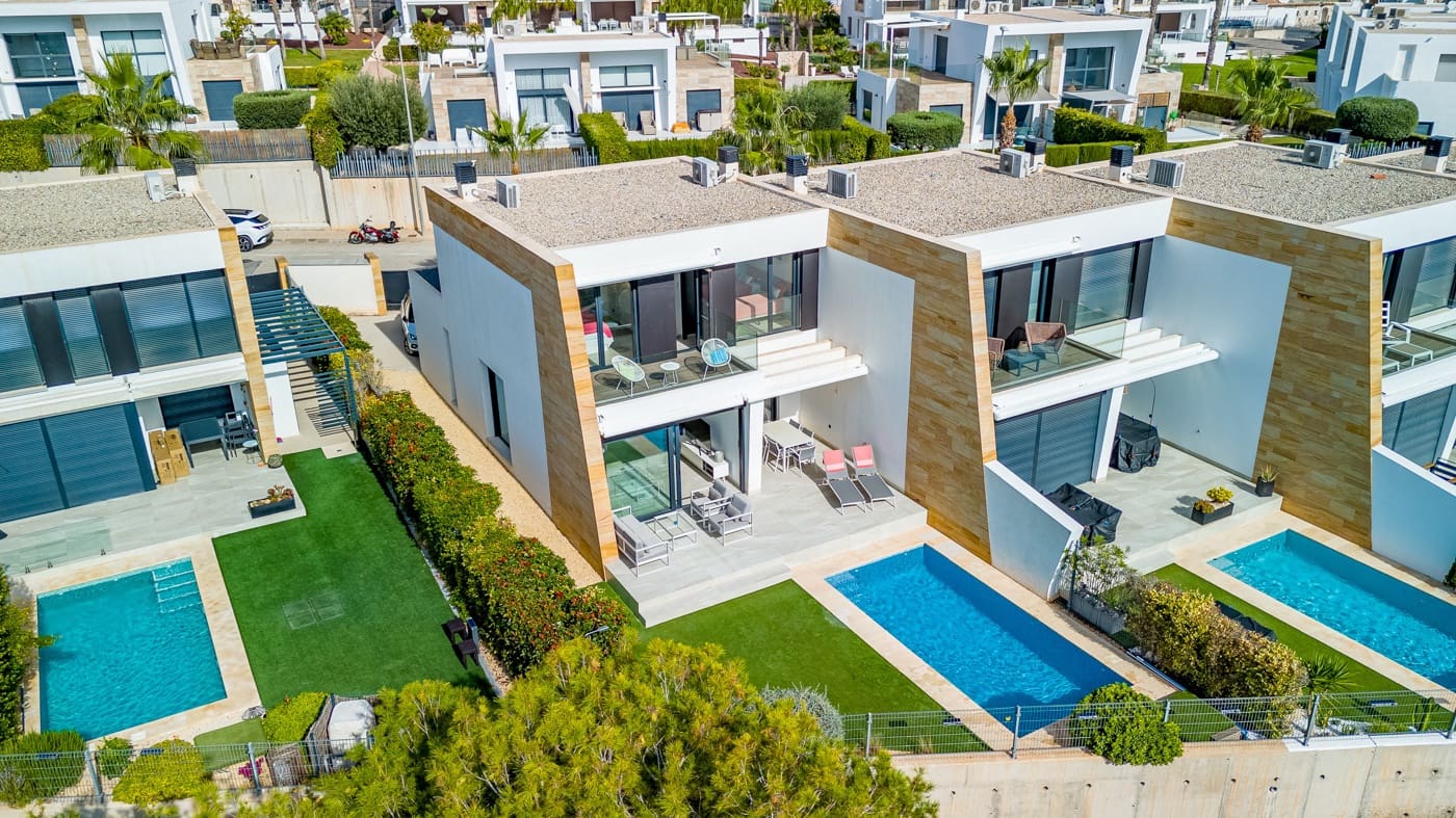 3 bedroom Villa for sale in Los Dolses with pool - € 565,000 (Ref: 9357534)