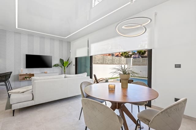 3 soveværelse Villa til salg i Las Filipinas med swimmingpool - € 519.500 (Ref: 9503472)