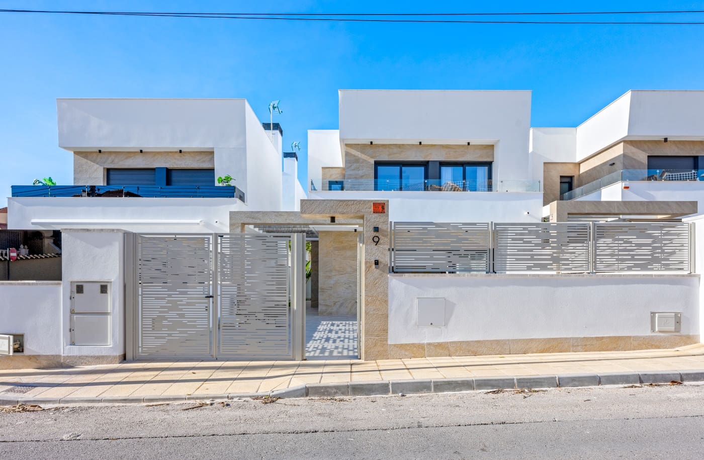 3 bedroom Villa for sale in Blue Lagoon with pool - € 475,000 (Ref: 9503472)