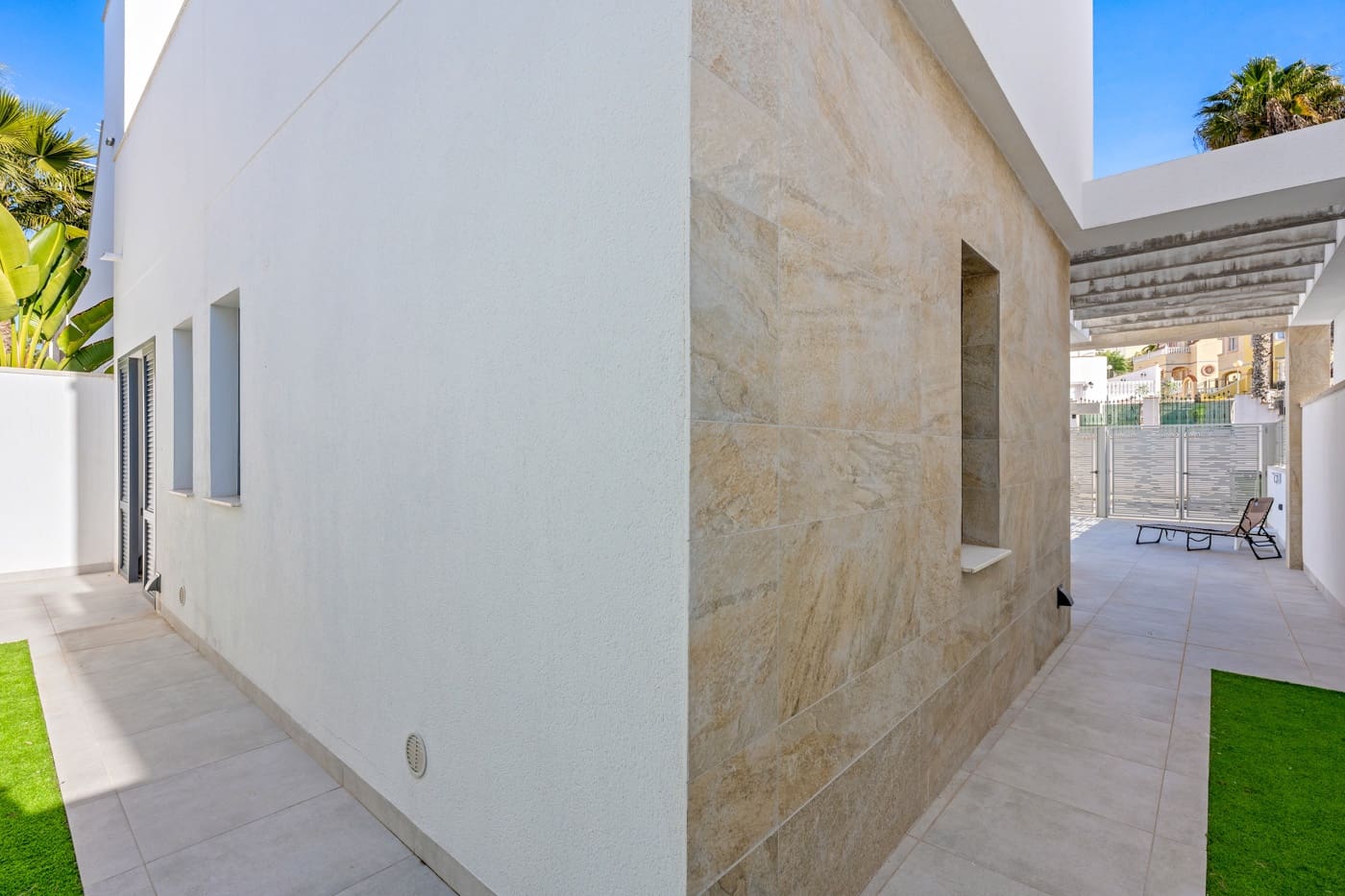 3 bedroom Villa for sale in Blue Lagoon with pool - € 475,000 (Ref: 9503472)