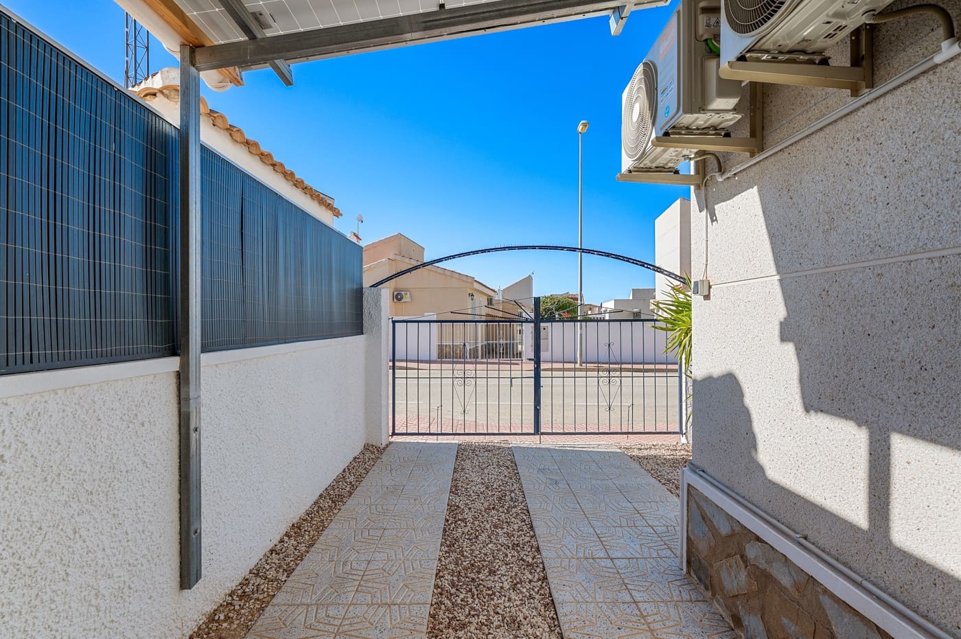 3 bedroom Townhouse for sale in Rojales with pool - € 249,000 (Ref: 9503473)