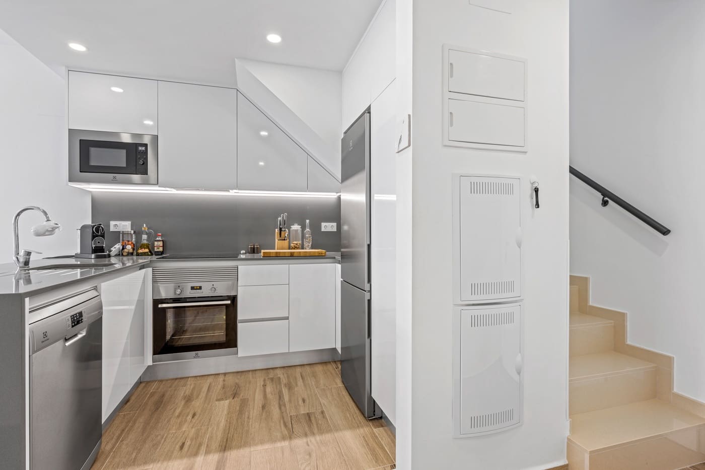 2 slaapkamer Penthouse te koop in Villamartin met zwembad - € 309.500 (Ref: 9779160)