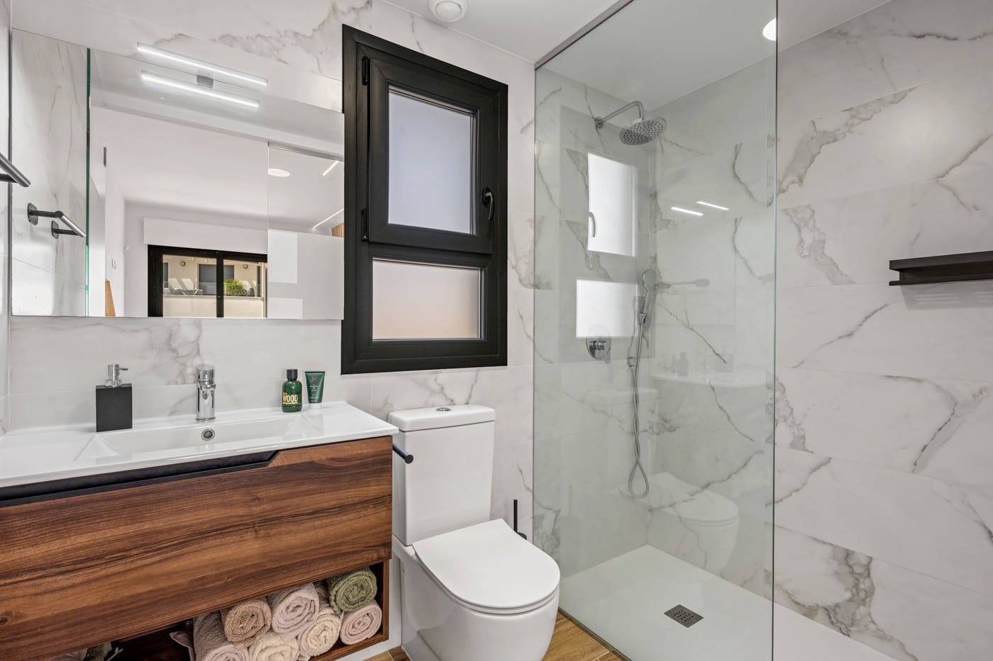 2 slaapkamer Penthouse te koop in Villamartin met zwembad - € 309.500 (Ref: 9779160)