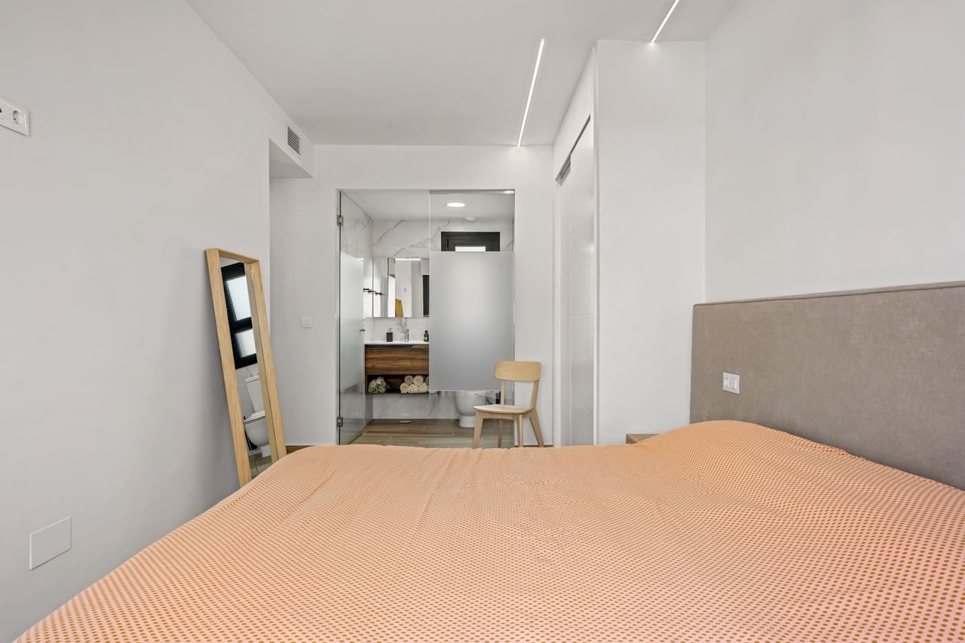 2 slaapkamer Penthouse te koop in Villamartin met zwembad - € 309.500 (Ref: 9779160)