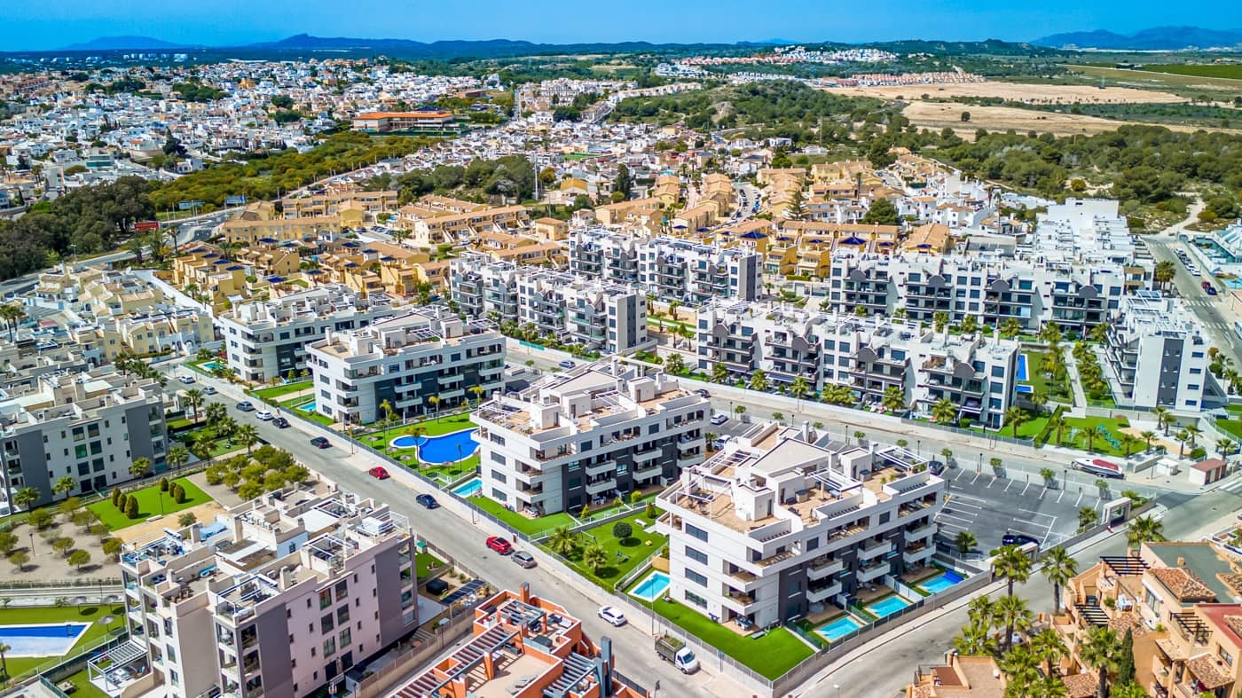 2 slaapkamer Penthouse te koop in Villamartin met zwembad - € 309.500 (Ref: 9779160)