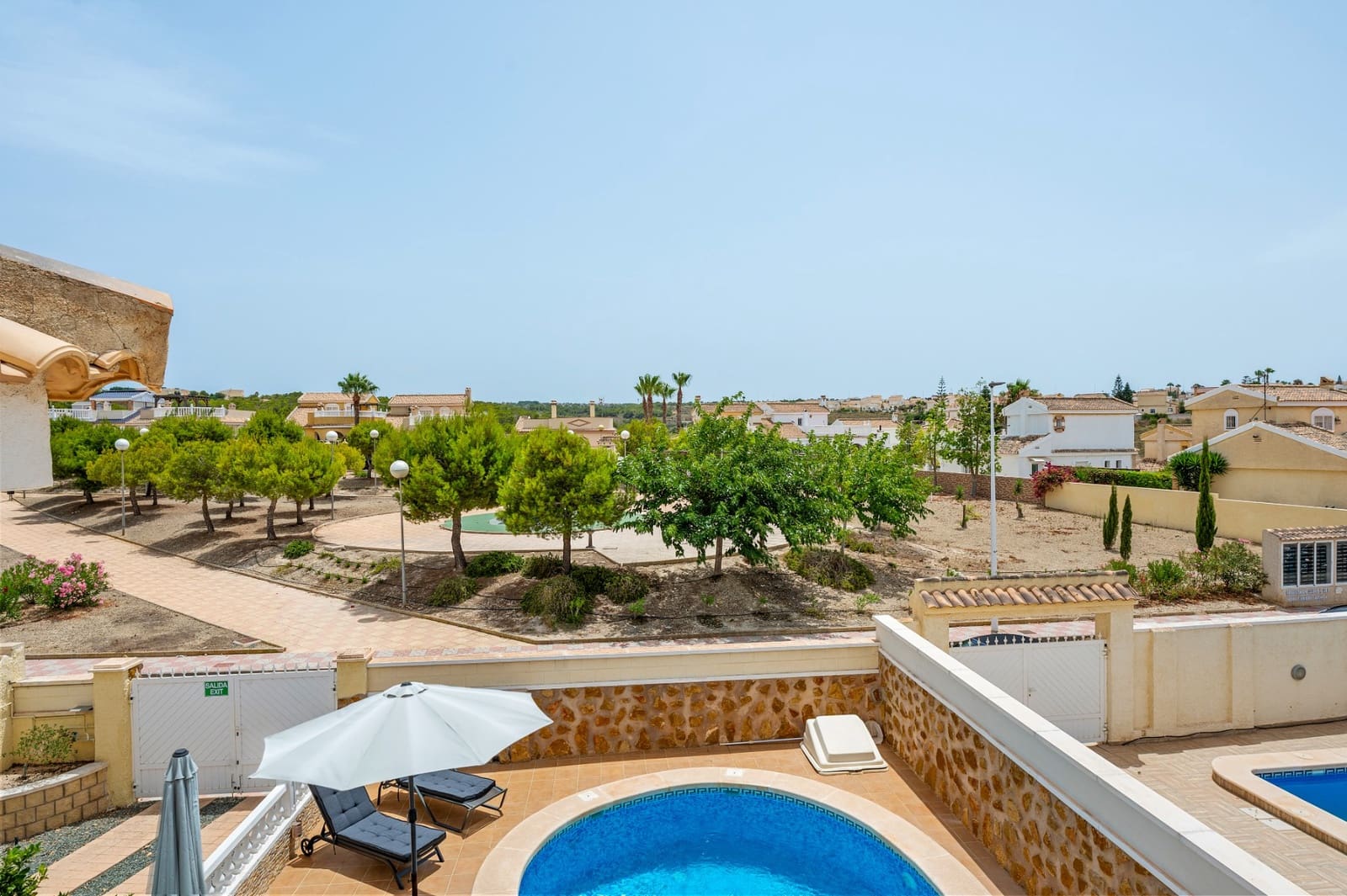 3 soverom Villa til salgs i Gran Alacant med svømmebasseng - € 479 000 (Ref: 9974004)