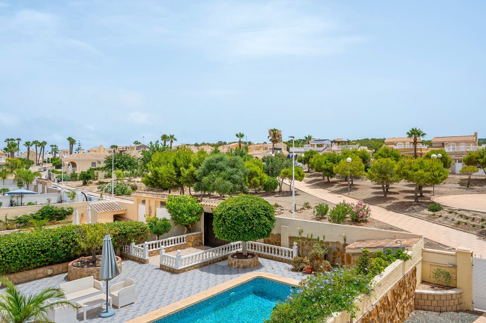 3 soverom Villa til salgs i Gran Alacant med svømmebasseng - € 479 000 (Ref: 9974004)