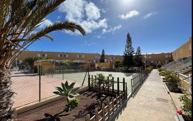 2 makuuhuone Omakotitalo myytävänä paikassa Costa de Antigua, Antigua - 175 000 € (Ref: 10023628)