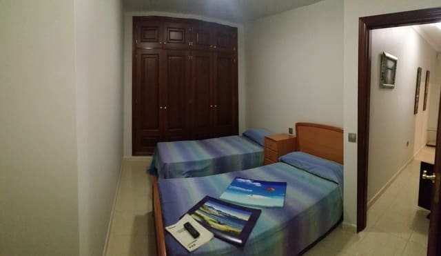 3 bedroom Flat for sale in Puerto del Rosario - € 169,000 (Ref: 10026872)