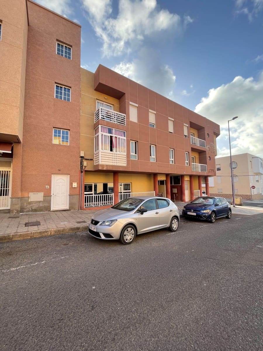 2 makuuhuone Kattohuoneisto myytävänä paikassa Puerto del Rosario - 299 000 € (Ref: 10033501)