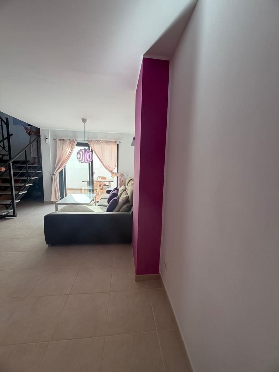 4 makuuhuone Omakotitalo myytävänä paikassa Caleta de Fuste - 295 000 € (Ref: 10034959)