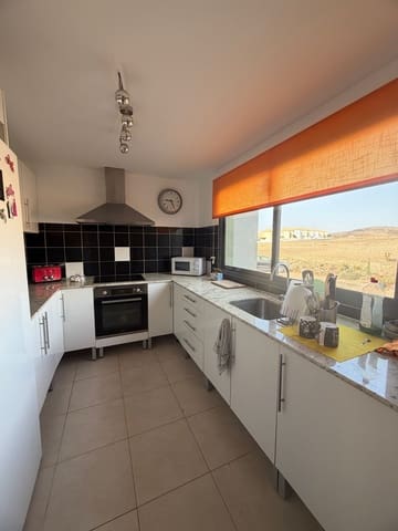 4 makuuhuone Omakotitalo myytävänä paikassa Caleta de Fuste, Antigua - 295 000 € (Ref: 10034959)