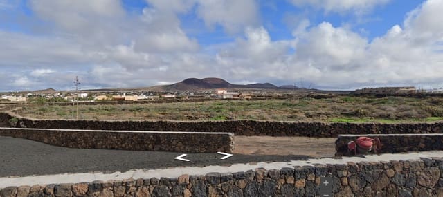 Mark till salu i Lajares, La Oliva - 231 000 € (Ref: 10034961)