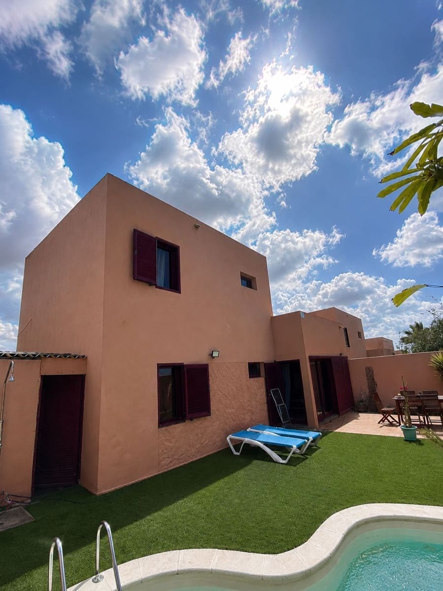 4 bedroom Villa for sale in Tamaragua - € 450,000 (Ref: 10037032)