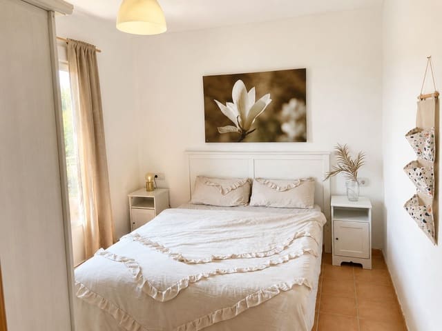 4 bedroom Villa for sale in Tamaragua, La Oliva - € 450,000 (Ref: 10037032)