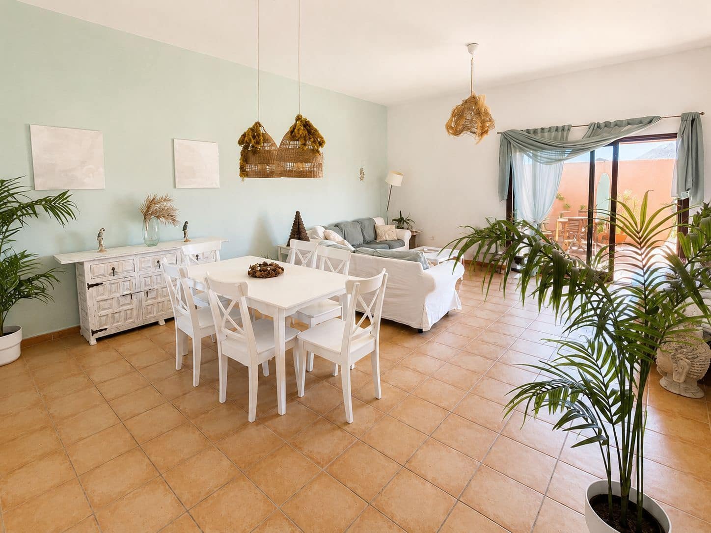 4 bedroom Villa for sale in Tamaragua - € 450,000 (Ref: 10037032)