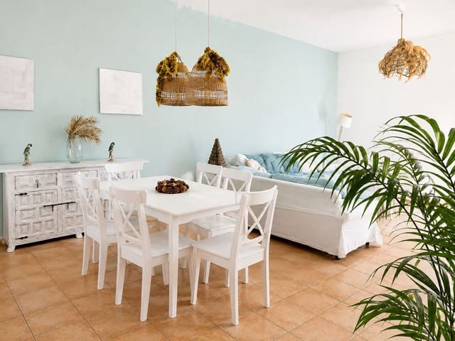 4 bedroom Villa for sale in Tamaragua, La Oliva - € 450,000 (Ref: 10037032)