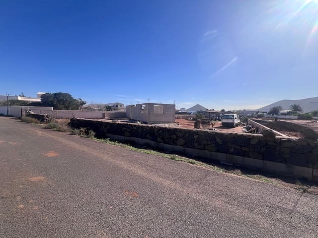 Terreno Não Urbanizado para venda em La Oliva - 189 000 € (Ref: 10054800)