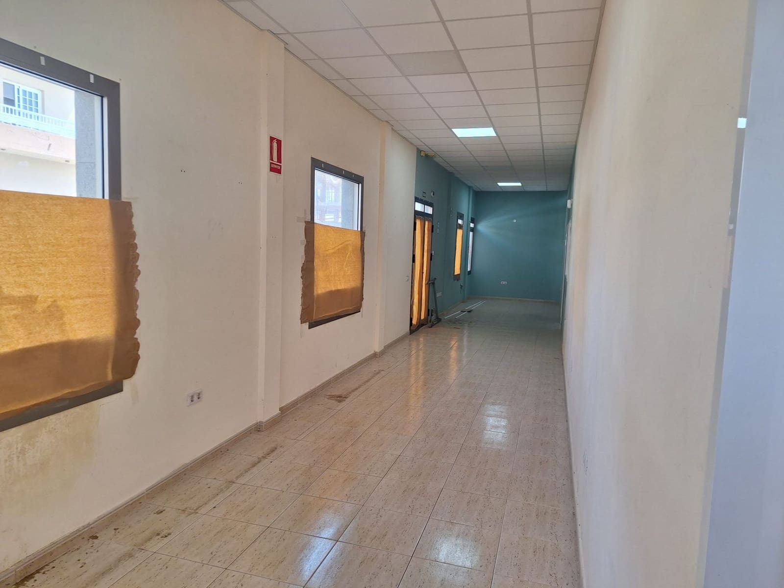 Commercial for sale in Puerto del Rosario - € 200,000 (Ref: 10099719)