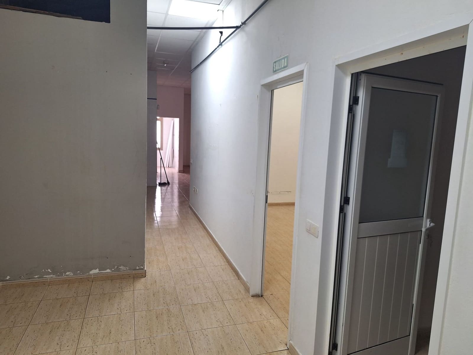 Commercial for sale in Puerto del Rosario - € 200,000 (Ref: 10099719)
