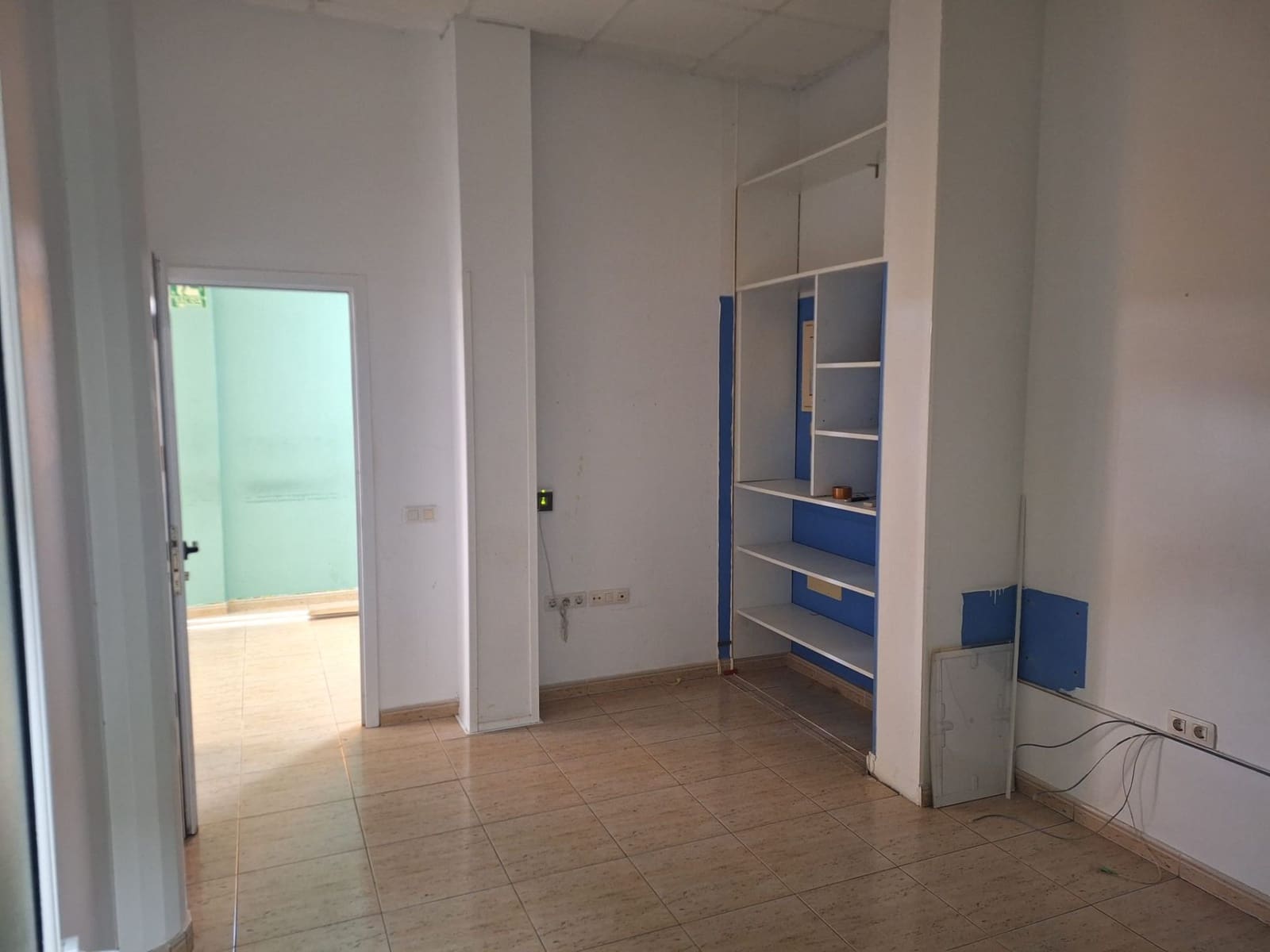 Commercial for sale in Puerto del Rosario - € 200,000 (Ref: 10099719)