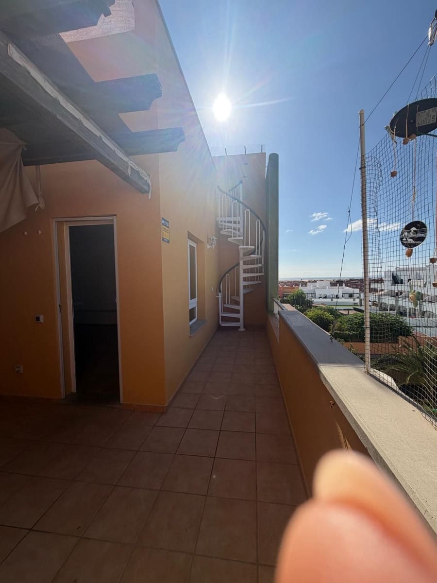 Piso de 2 habitaciones en Corralejo en venta - 260.000 € (Ref: 10108956)