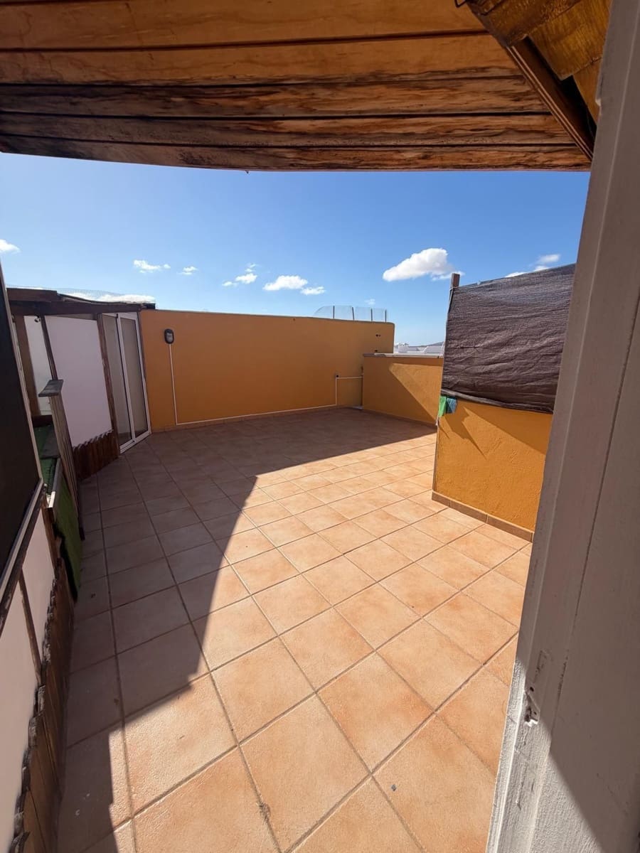 Piso de 2 habitaciones en Corralejo en venta - 260.000 € (Ref: 10108956)