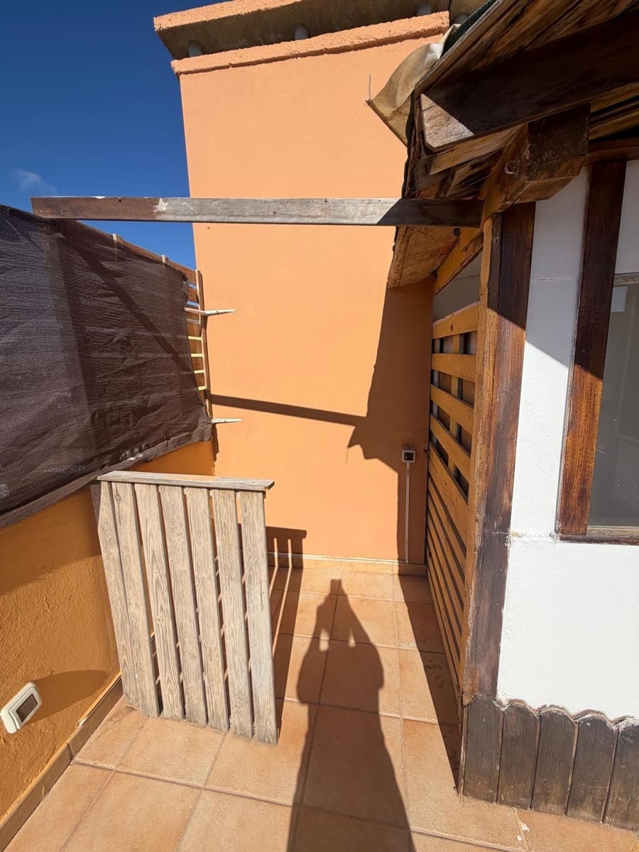Piso de 2 habitaciones en Corralejo en venta - 260.000 € (Ref: 10108956)