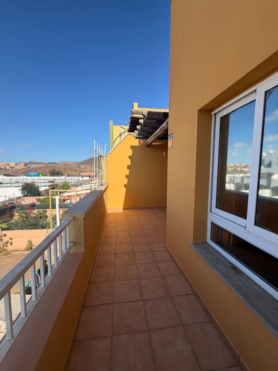 Piso de 2 habitaciones en Corralejo en venta - 260.000 € (Ref: 10108956)